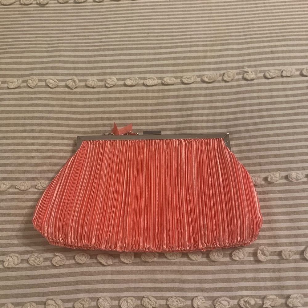 NWOT Jessica McClintock Satin Clutch - Picture 2 of 7